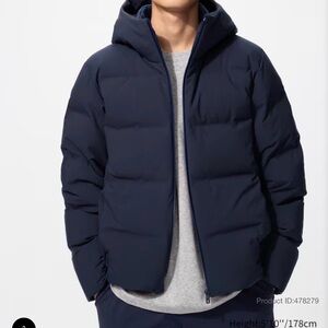 Uniqlo Men's Deep Blue Puffer Jacket
